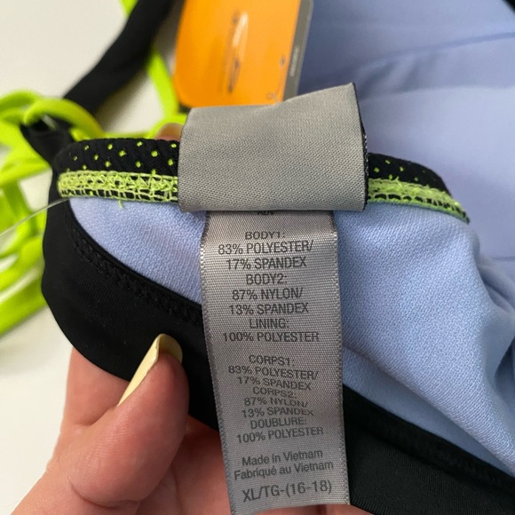 Champion Swimsuit bikini top is NWT. Women’s Size XL( 16-18) - Picture 6 of 10